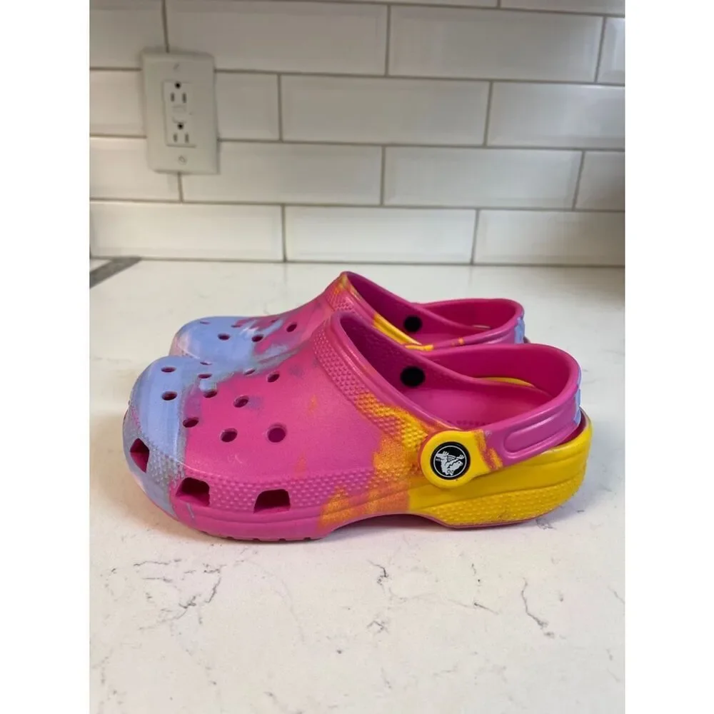 Crocs Kids' Classic Ombre Clog Sandals Size Junior 2 - Color Juice / Multi